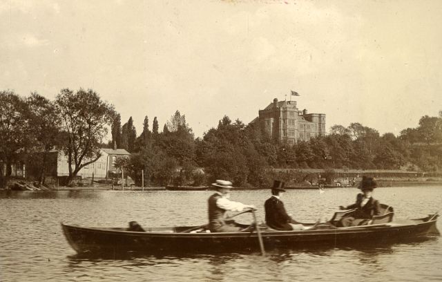 Rowing on the River Dee, Chester, c1900