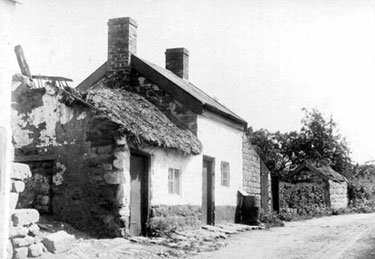 Frodsham: Iron Dish Cottage, Godscroft Lane 	
