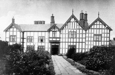 Dutton: Dutton Hall 	