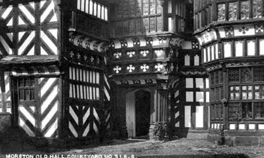 Odd Rode: Little Moreton Hall 	