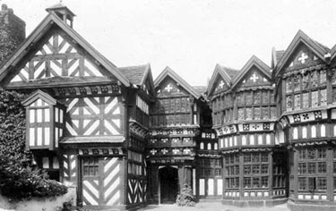 Odd Rode: Little Moreton Hall 	