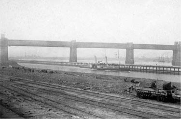 Runcorn: Manchester Ship Canal