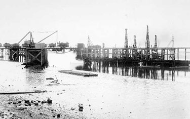 Ellesmere Port: Manchester Ship Canal