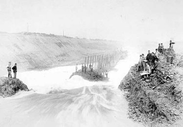 Ellesmere Port: Manchester Ship Canal