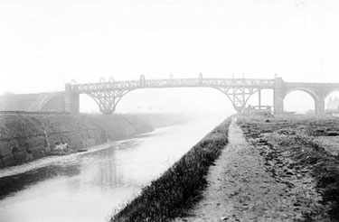 Latchford: Manchester Ship Canal Bridge