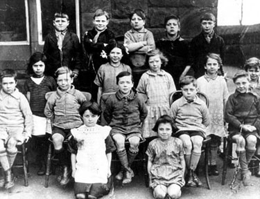 Neston: Group at Ness Holt School 	