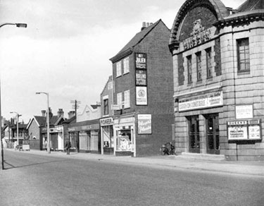 Ellesmere Port: Whitby Road, Queen's Cinema