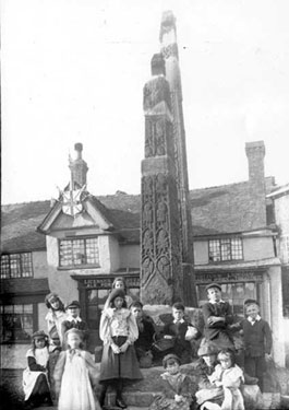 Sandbach: View of Children at the Crosses 	