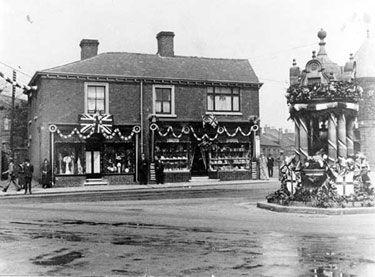 Sandbach: High Town and Fountain