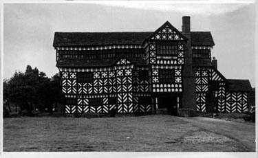 Odd Rode: Little Moreton Hall 	