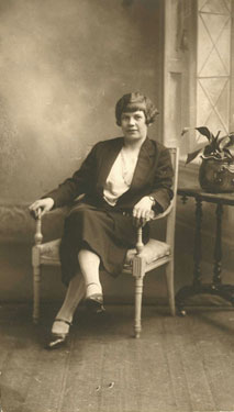 Place unknown: Unidentified woman