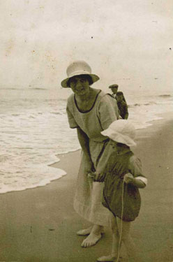 Unknown location: Unidentified seaside