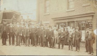 Crewe: Earle Street, Borough Arms Inn