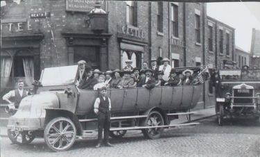 Crewe: Market Place, Castle Hotel