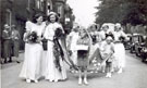 View: FD03241 Frodsham: Beauty Queen Kathleen Davies (2nd. Left) with attendants.  