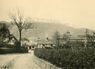 View: FD03389 Frodsham: Overton Hill from School Lane, Cottages. 