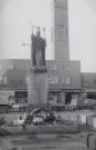 View: c14282 Crewe: Market Square, War Memorial