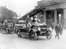 View: ch4322 Chester, Passing outside the Castle, Grosvenor Road. 	
