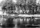 View: ch4673 Chester, The Groves from the south bank of the Dee 	