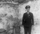 View: ch8746 Postman Roy Groom