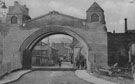 View: ch8786 View Thro' The Newgate