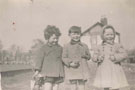 View: ch9801 Chester: Children at Linenhall Street