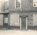 View: cn0251 Chester, St. Peter's Churchyard / Victoria Hotel 	